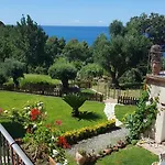 Bed & Breakfast Nefer 3*
