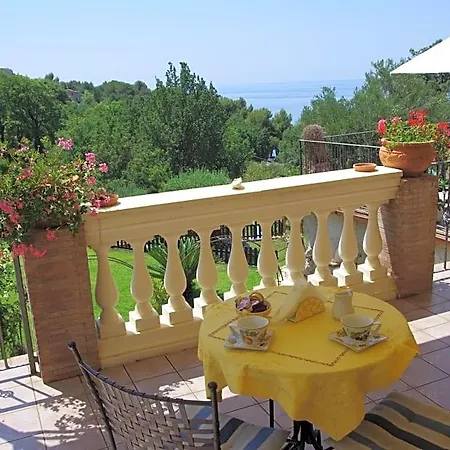 Bed & Breakfast Nefer