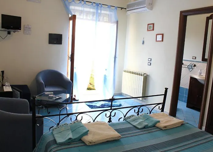 Nefer Bed & Breakfast