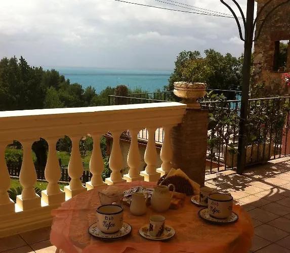 Bed & Breakfast Nefer 4*